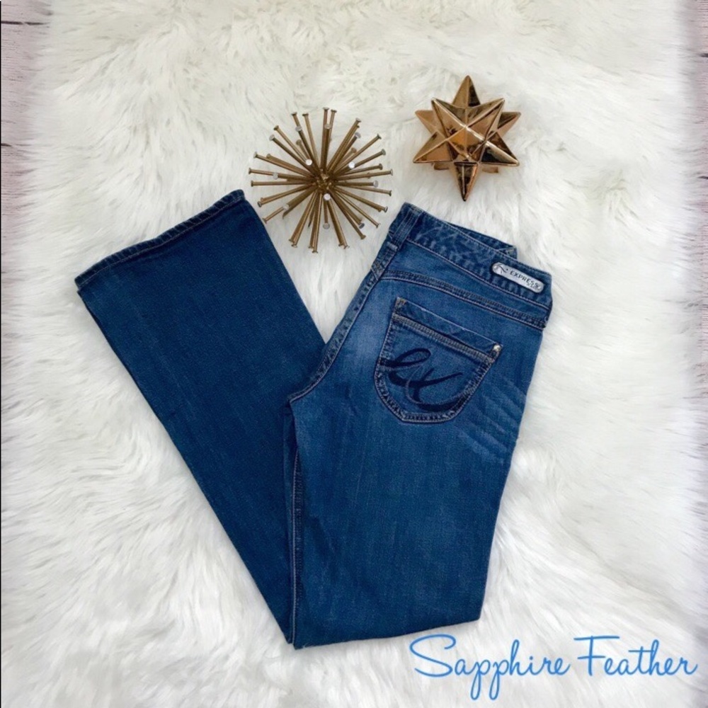 EXPRESS STELLA REGULAR FIT LOW-RISE BOOT CUT JEANS - Picture 1 of 5